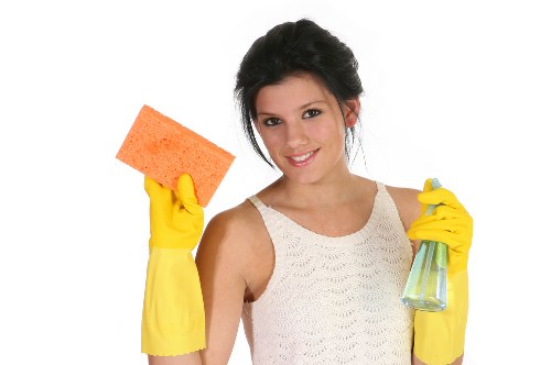 Customer raising a carpet cleaning complaint in a professional setting